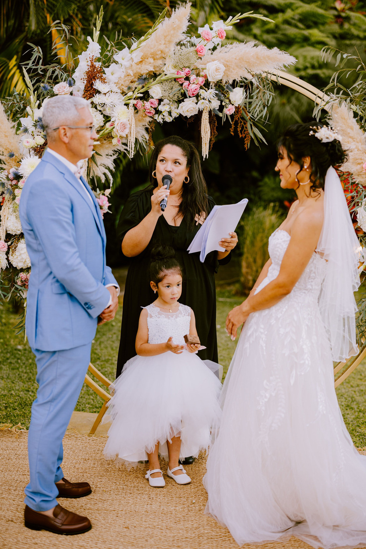 Cérémonie laïque célébrée en famille à La Réunion