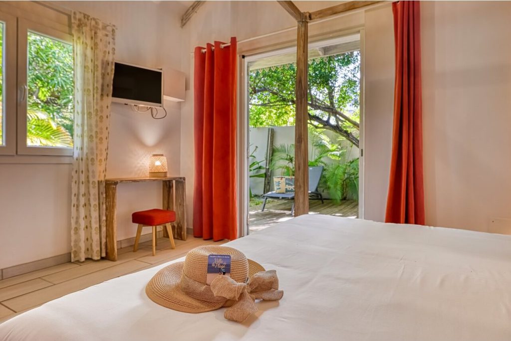 Chambre Baie Rose le lit a baldaquin