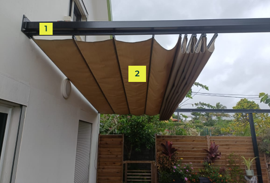 Schéma technique d’un vélum : structure acier et rails