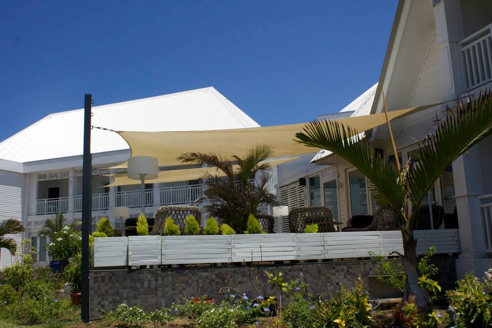 Voile d’ombrage Hôtel Villa Delisle à La Réunion, réalisation Run Ombrage