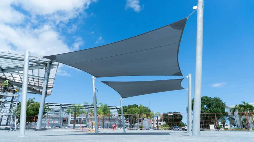 Réalisation de voile d’ombrage à La Réunion : terrasse ombragée par Run Ombrage